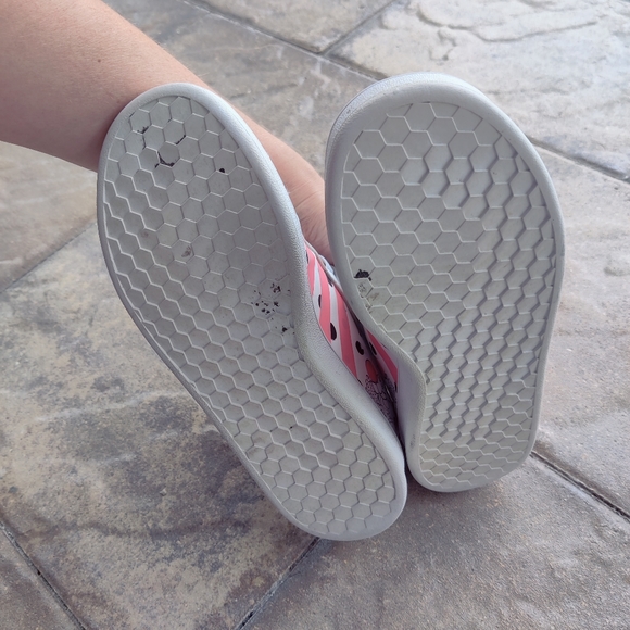 🛑SOLD🛑 Adidas grand court Minnie mouse - Picture 6 of 7